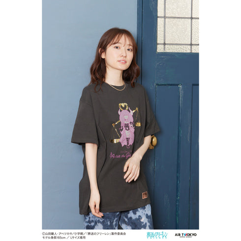 『葬送のフリーレン』第1弾 シーンイラストTシャツ 4(断頭台のアウラ)